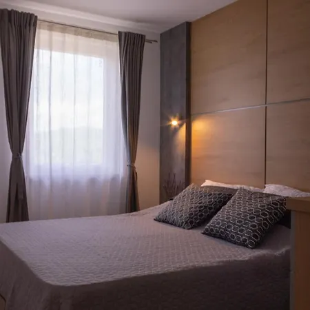 Ombra * Veliko Gradište